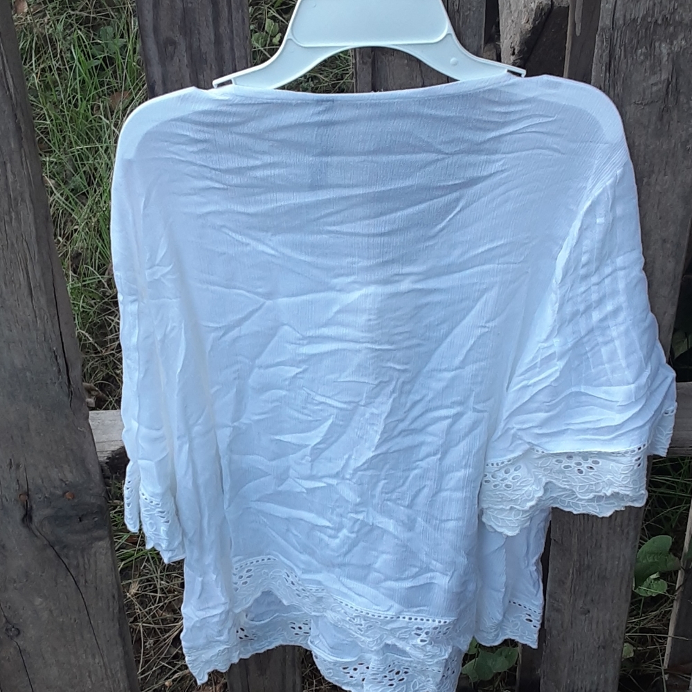 Shirt - Picture 4 of 4